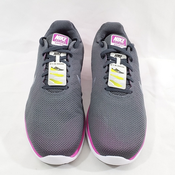 *New* Women's Nike Sneakers (9) Training, Walking. - Picture 4 of 8